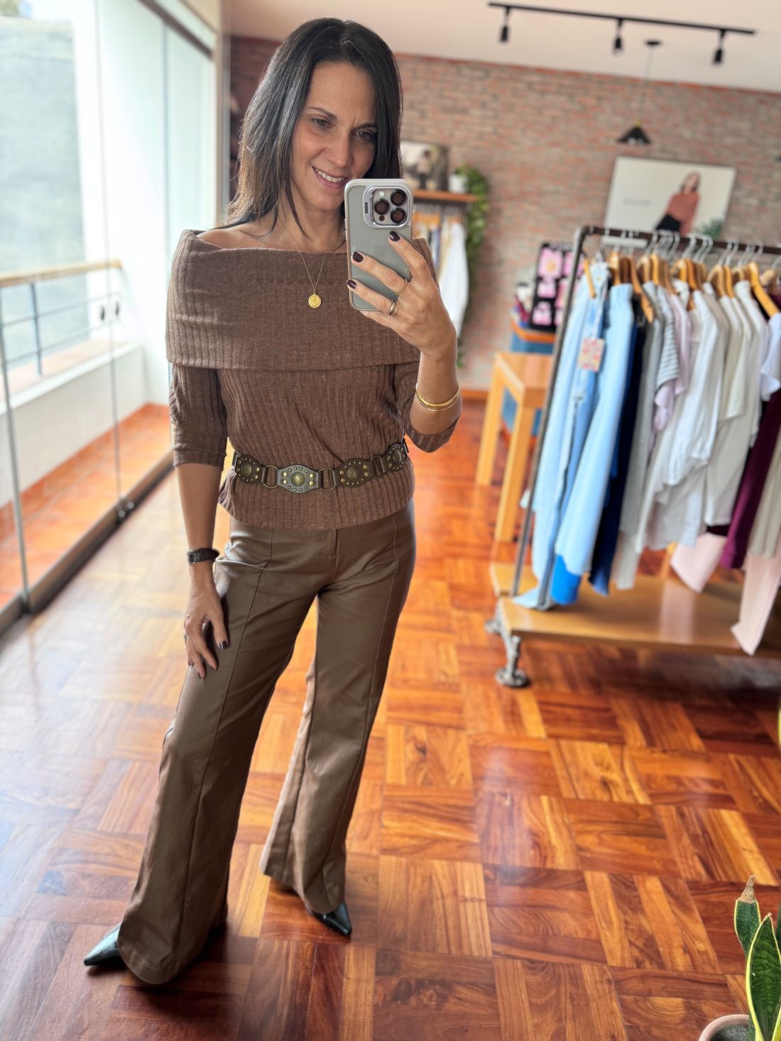 Pantalón Bell cuerina